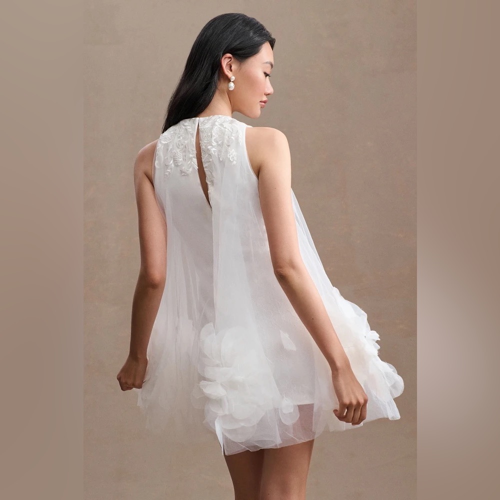 Mac Duggal White Floral Appliqué Tulle Cocktail Dress - Picture 3 of 16